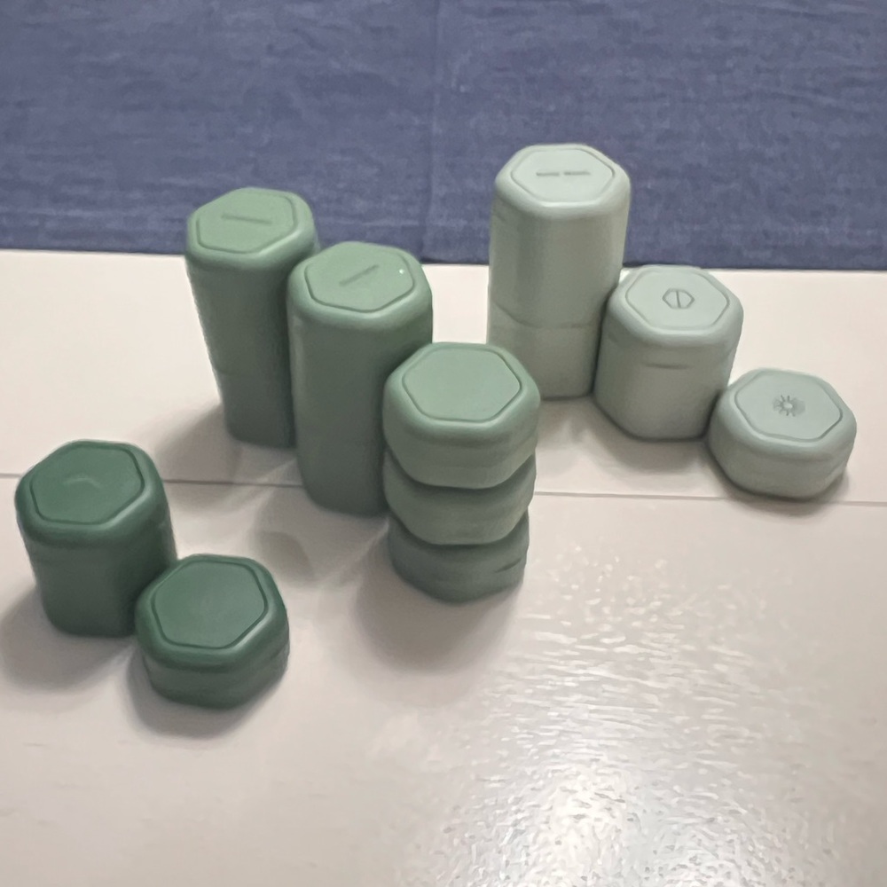 Cadence Travel Capsules - Green Gradient